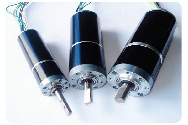 直流無刷電機(jī)更換需注意那些情況?